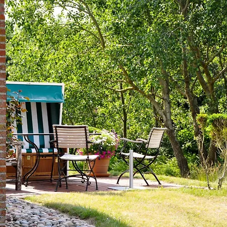 Haus Karoline Lena Apartament Witsum